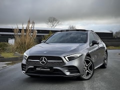 Mercedes-Benz A-klasse - 250 e AMG Panoramadak|Multibeam|Camera|Sfeerverlichting|Keyless
