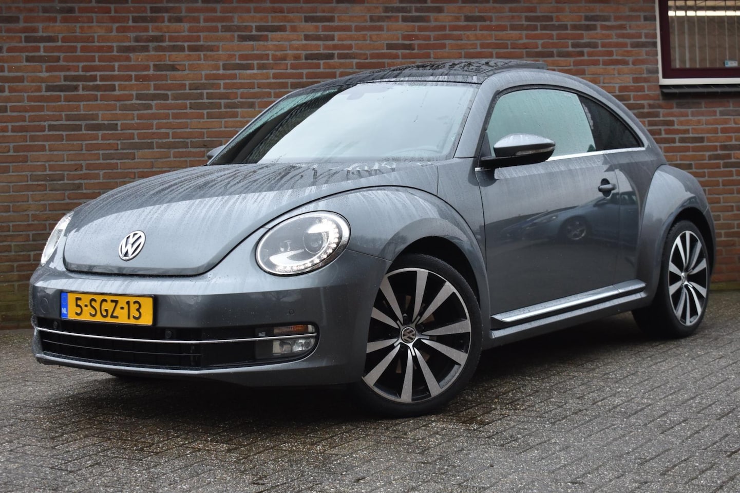 Volkswagen Beetle - 1.4 TSI Design '13 Pano Keyless Xenon Clima Navi Cruise Inruil mogelijk - AutoWereld.nl