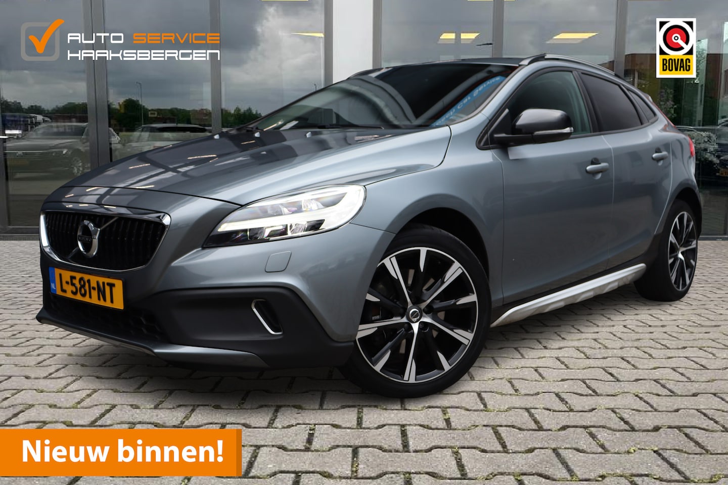 Volvo V40 Cross Country - 1.5 T3 Summum | Trekhaak | Camera | 18 Inch | - AutoWereld.nl