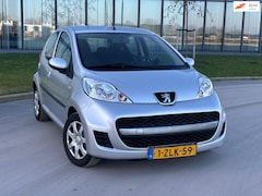 Peugeot 107 - 1.0-12V Urban Move