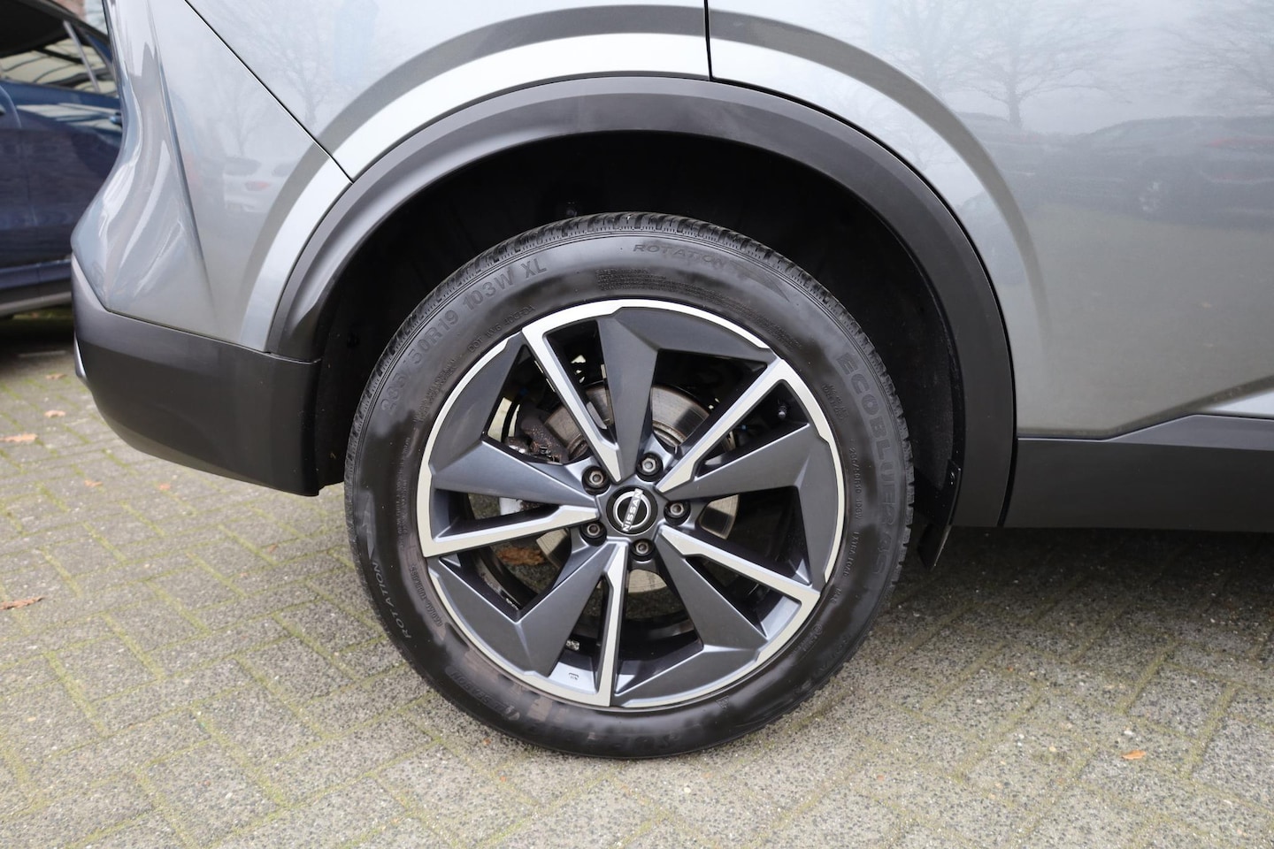 Nissan Qashqai - 1.3 MHEV Xtronic Tekna Plus PANO HUD MASSAGE MEMORY CARPLAY 360-CAM LEER STOEL/STUUR/RUITV - AutoWereld.nl