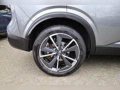 Nissan Qashqai - 1.3 MHEV Xtronic Tekna Plus PANO HUD MASSAGE MEMORY CARPLAY 360-CAM LEER STOEL/STUUR/RUITV