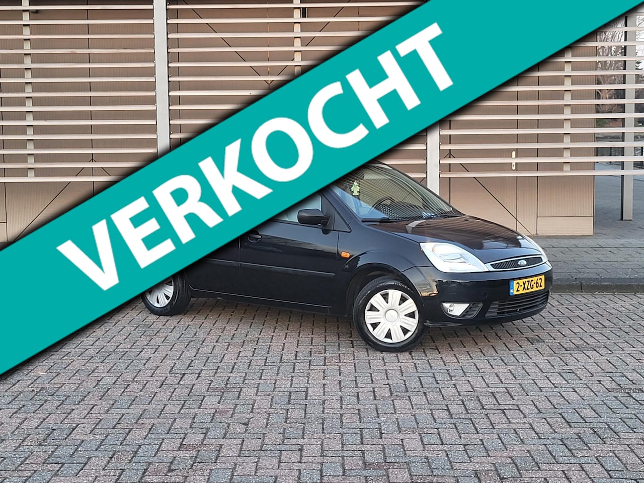 Ford Fiesta - 1.6-16V Futura / Automaat / Airco / 5 deurs - AutoWereld.nl