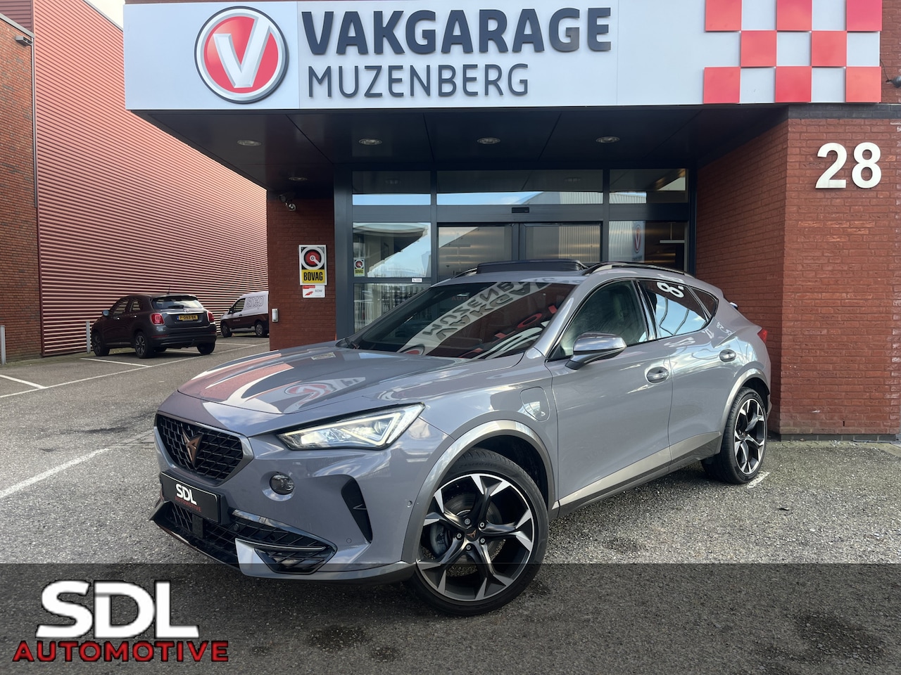 CUPRA Formentor - 1.4 e-Hybrid VZ Performance // DODEHOEK // ADAPT. CRUISE // CAMERA - AutoWereld.nl