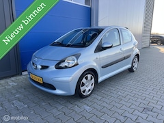 Toyota Aygo - 1.0-12V +
