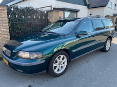 Volvo V70 - 2.4 Comfort Line automaat / 312.391 km / 2000