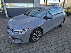 Volkswagen Golf - 2.0 TDI STYLE