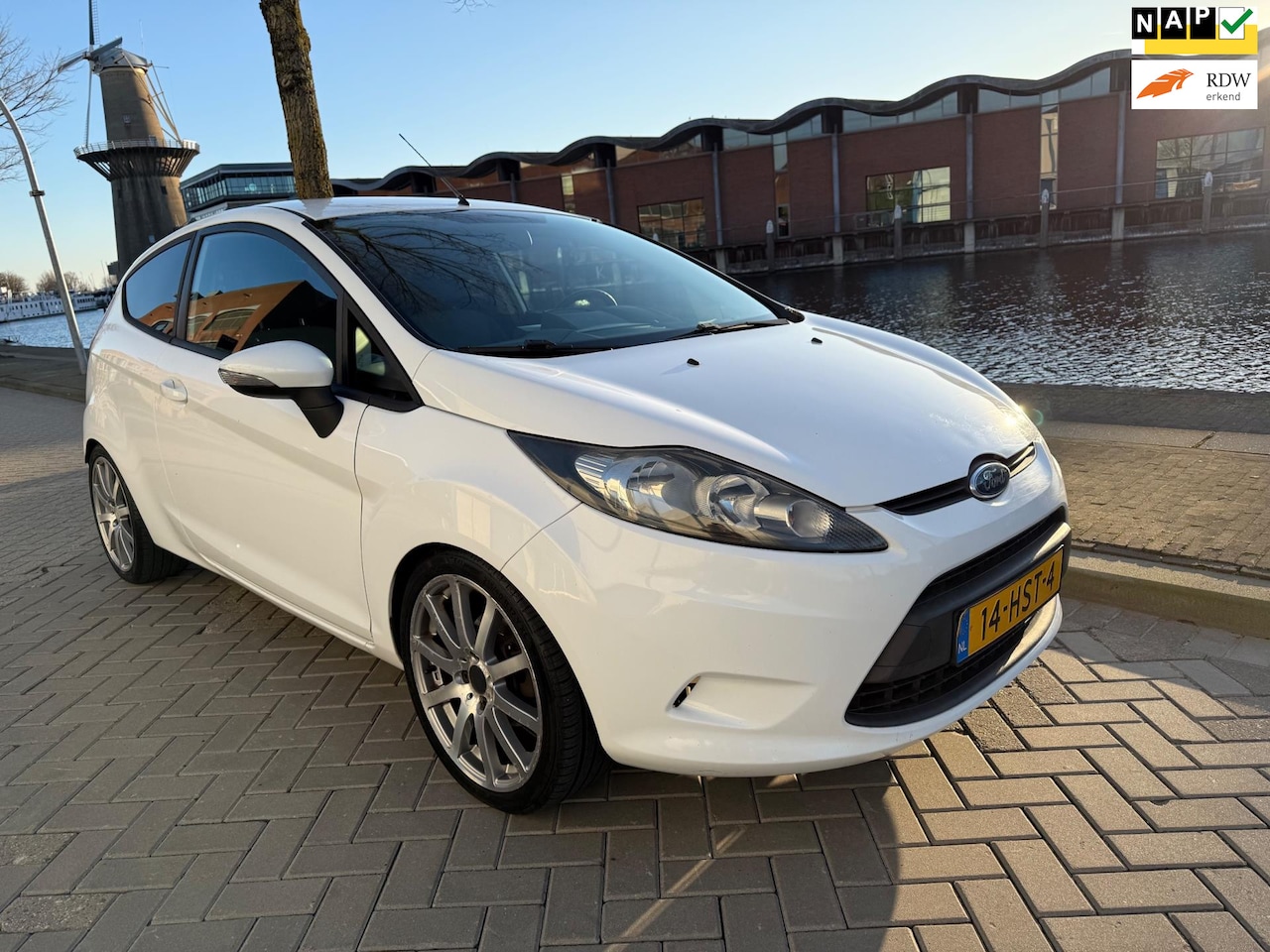 Ford Fiesta - 1.25 Trend 1.25 Trend - AutoWereld.nl