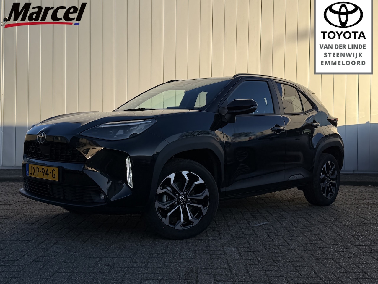 Toyota Yaris Cross - 1.5 Hybrid 130 Dynamic Comfort Pack Stoel stuur Verwarmd Parkeersensoren BSM - AutoWereld.nl