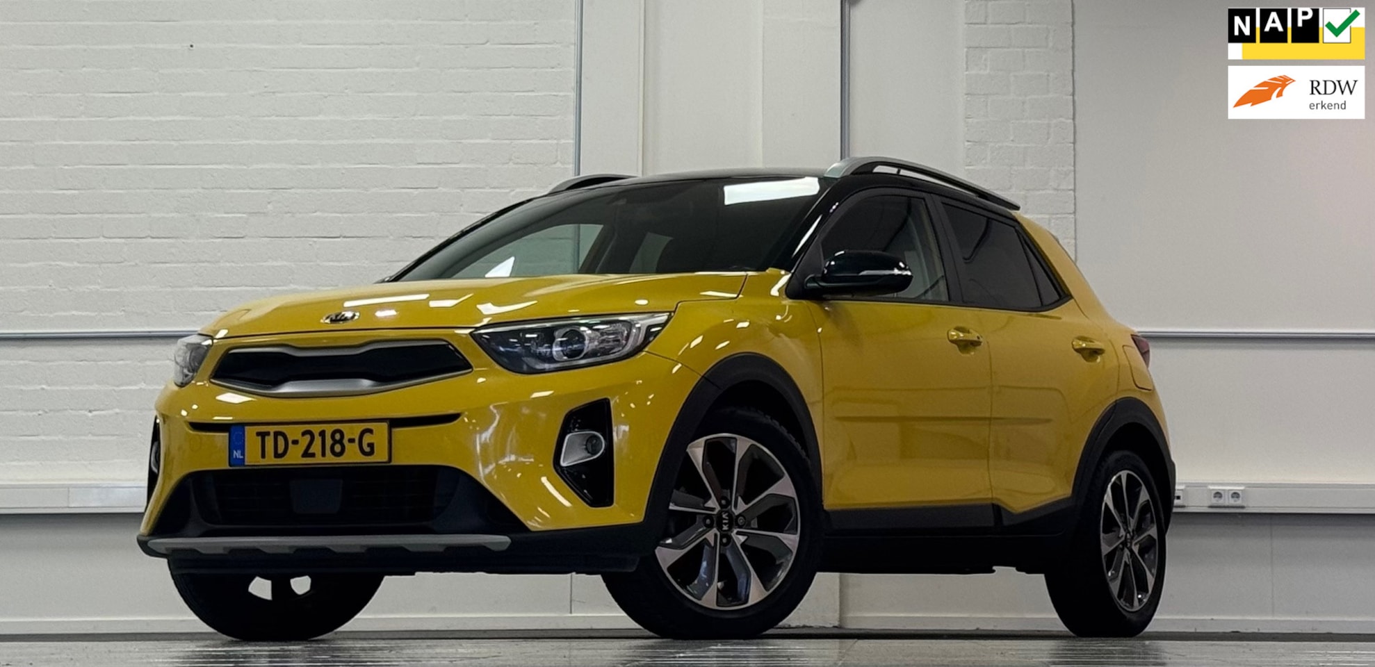 Kia Stonic - 1.0 T-GDi DynamicLine 100% Onderhouden Camera Navigatie PDC - AutoWereld.nl