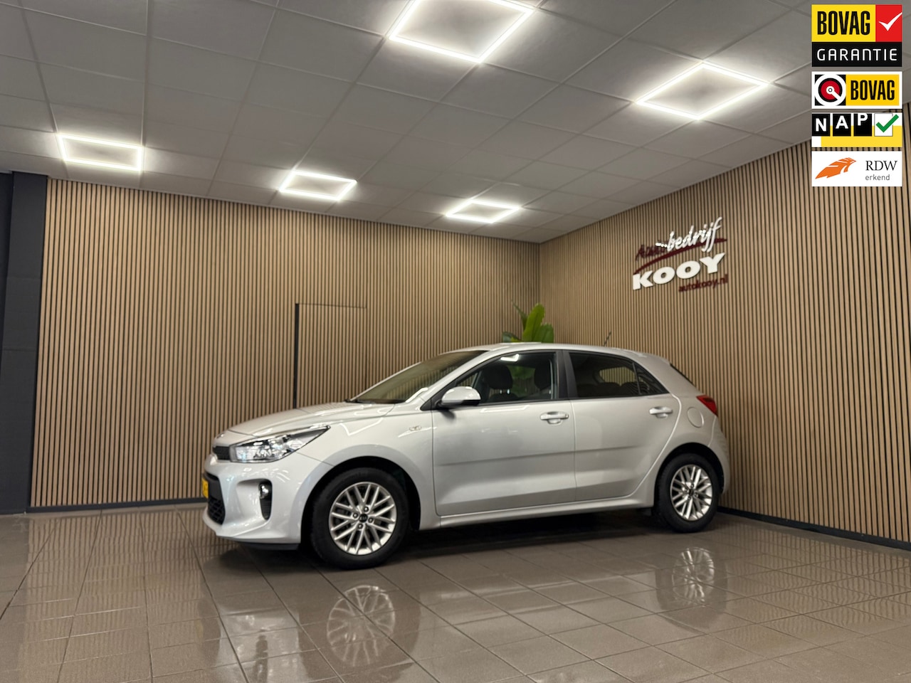 Kia Rio - 1.0 TGDI ComfortPlusLine Navigator * Navigatie / Camera / LM Velgen / NL Auto * - AutoWereld.nl