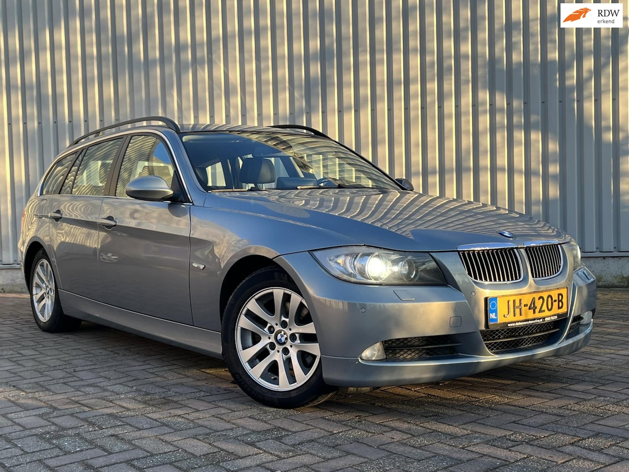 BMW 3-serie Touring - 325i High Executive Keyless Xenon - AutoWereld.nl