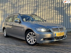 BMW 3-serie Touring - 325i High Executive Keyless Xenon