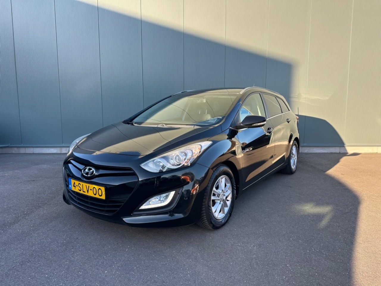 Hyundai i30 Wagon - 1.6 GDi i-Motion ONDERHOUDSBOEKJE | CAMERA | NAP ! - AutoWereld.nl