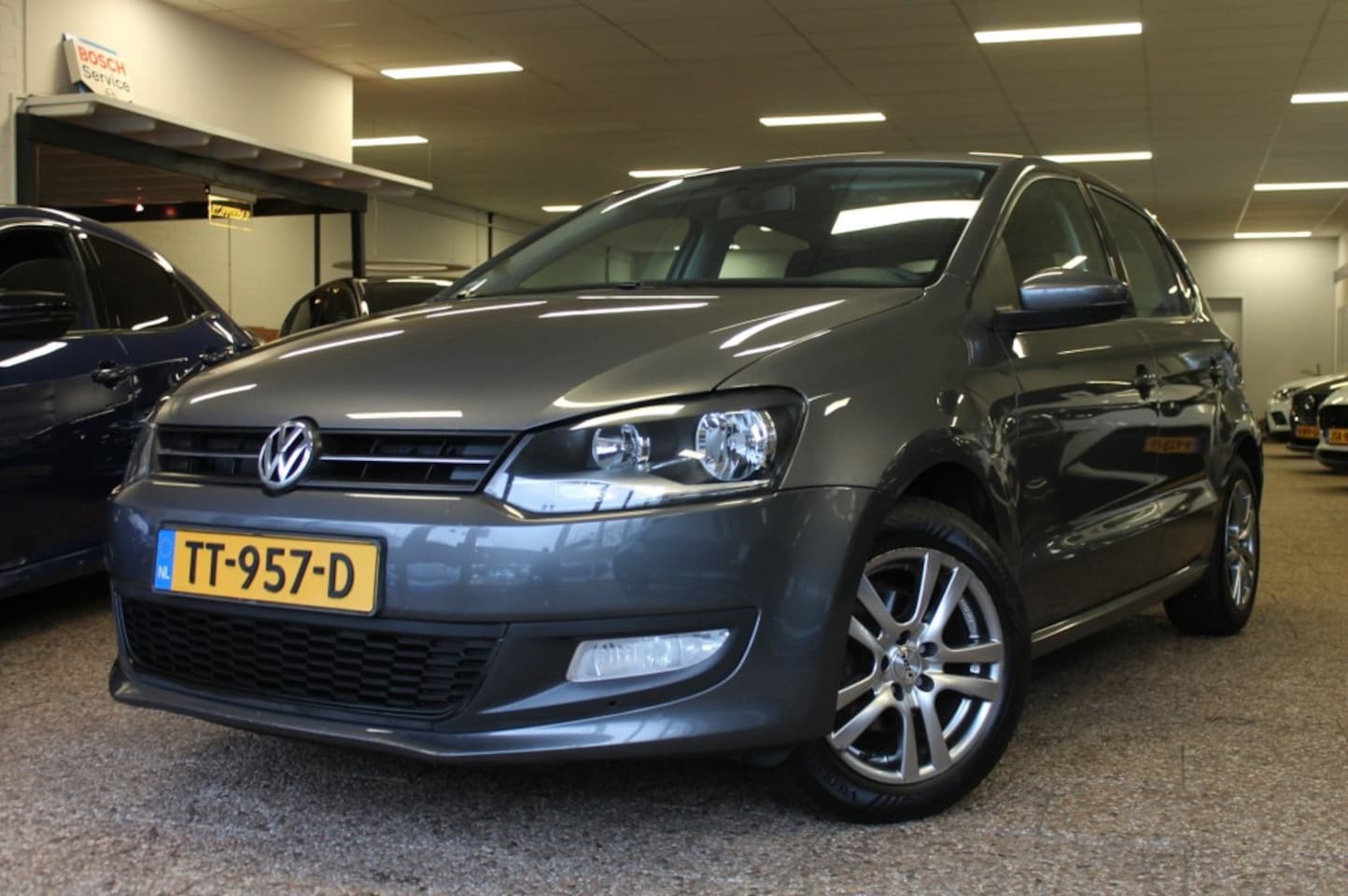 Volkswagen Polo - 1.4-16V COMFORTLINE  Airco / parkeersensoren / Trekhaak - AutoWereld.nl