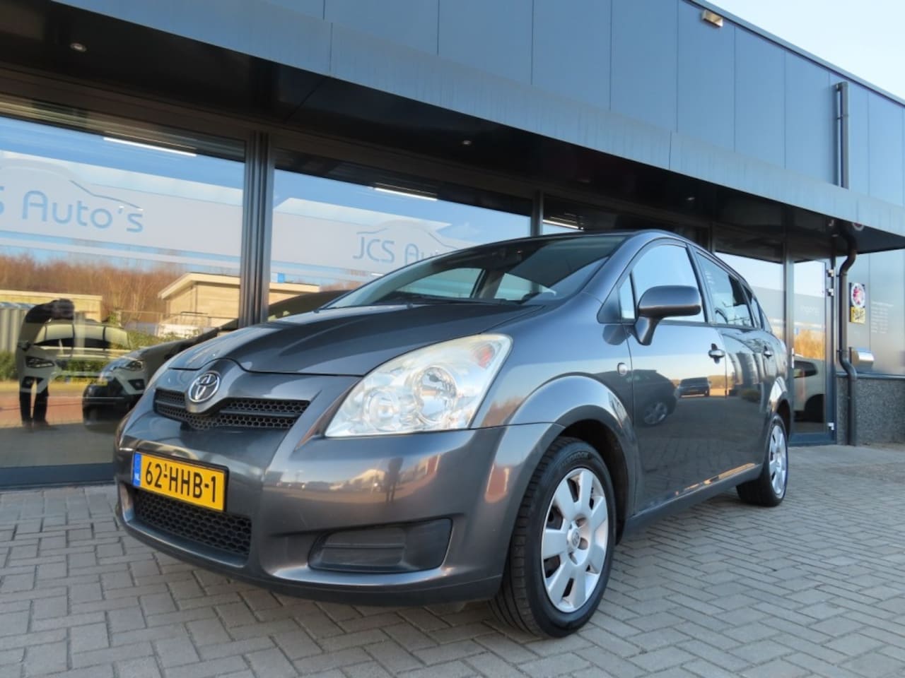 Toyota Verso - 1.6 VVT-I Terra Airco Cruise Leder Trekhaak 2008 - AutoWereld.nl
