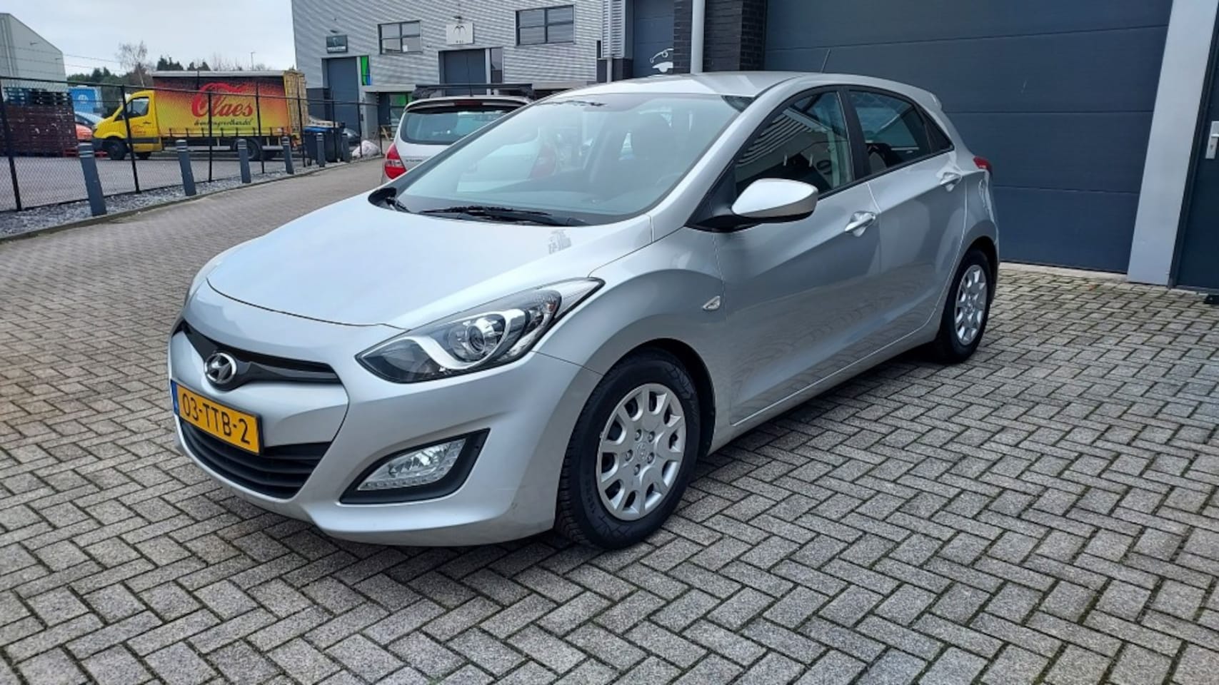 Hyundai i30 - 1.6i 16V  met Nieuwe APK / Grote Beurt / Nieuwe Koppeling - AutoWereld.nl