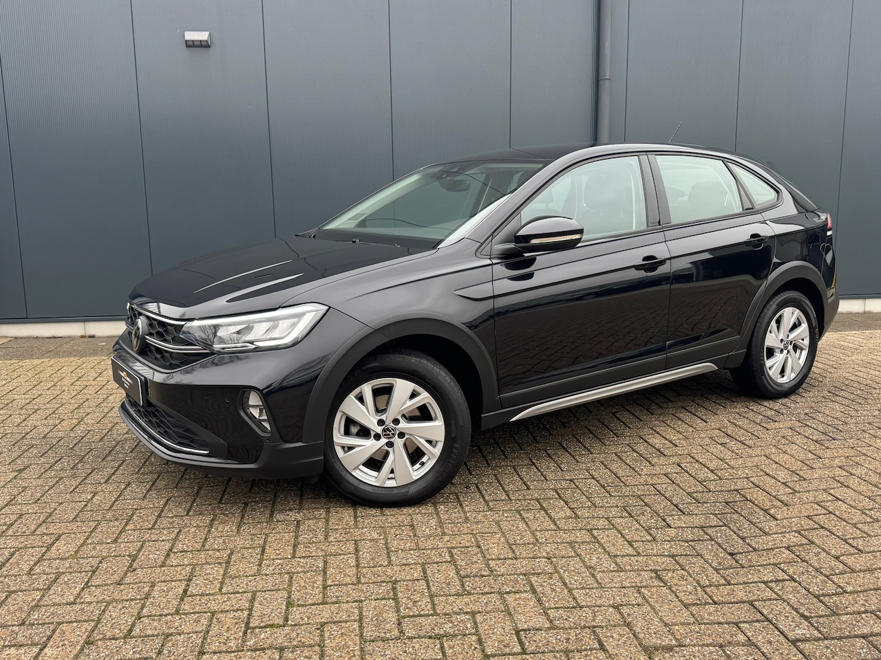 Volkswagen Taigo - 1.0 TSI Automaat Life * Navigatie * Parkeersensoren * Adaptieve Cruise Control * - AutoWereld.nl