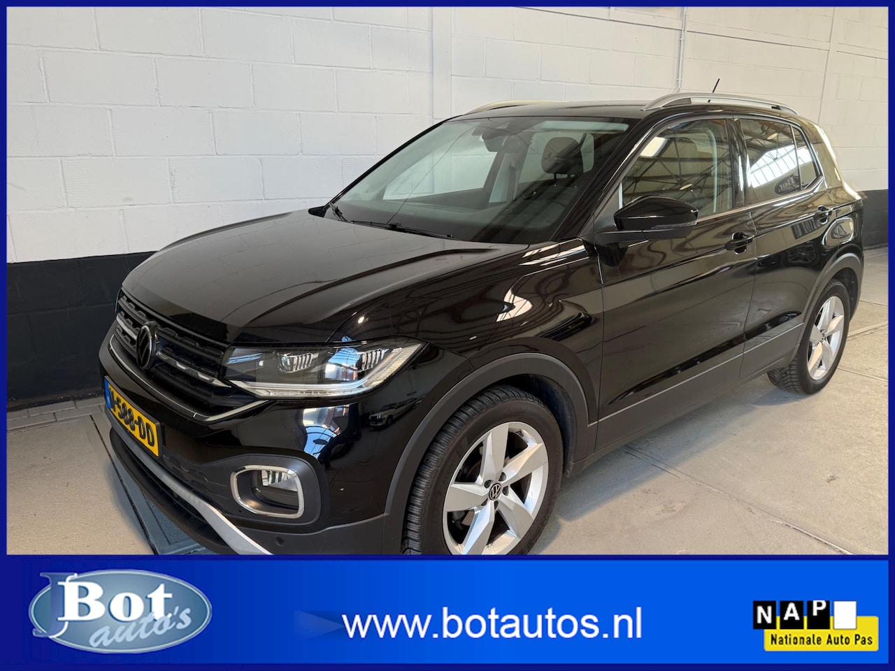 Volkswagen T-Cross - 1.0 TSI Style / 1E EIGENAAR / APPLE CAR PLAY / STOELVERWARMING / - AutoWereld.nl