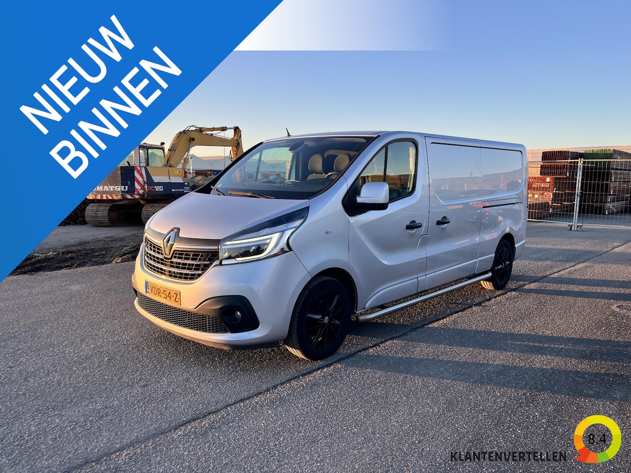 Renault Trafic - 2.0 dCi 145 T29 L2H1 Luxe Cruise, camera, trekhaak - AutoWereld.nl