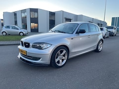 BMW 1-serie - 116i Business Line