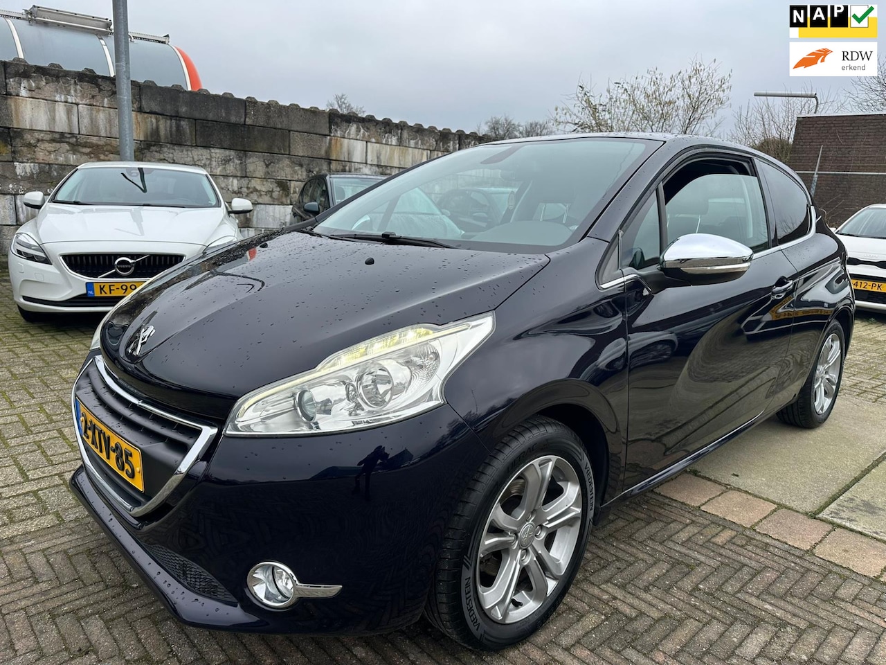 Peugeot 208 - 1.2 VTi Allure CLIM/ NAVI/ NWE RIEM/ EERSTE EIGENAAR! - AutoWereld.nl