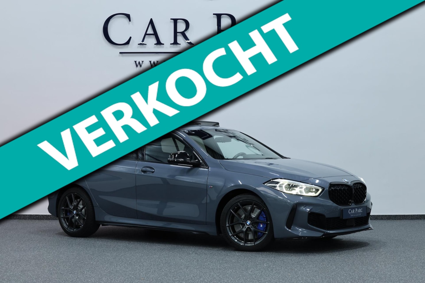 BMW 1-serie - M135i xDrive M-PERFORMANCE/LED/VIRTUAL/SFEER/PANO/ALCANTARA+S.VERWARMING/LMV/CRUISE/ECC/12 - AutoWereld.nl
