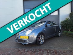 Alfa Romeo MiTo - | 0.9 TwinAir Distinctive | Airco | Lage kilometerstand | Bluetooth |
