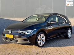 Volkswagen Golf - 1.5 TSI Style Pano/Led/Carplay/Massage