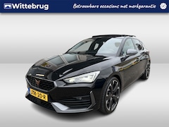 CUPRA Leon - 1.4 e-Hybrid VZ Black Edition / AUTOMAAT/ 245 PK/ PANO/ PARK. SENSOREN/ LEDER/ DCC/ MEMORY