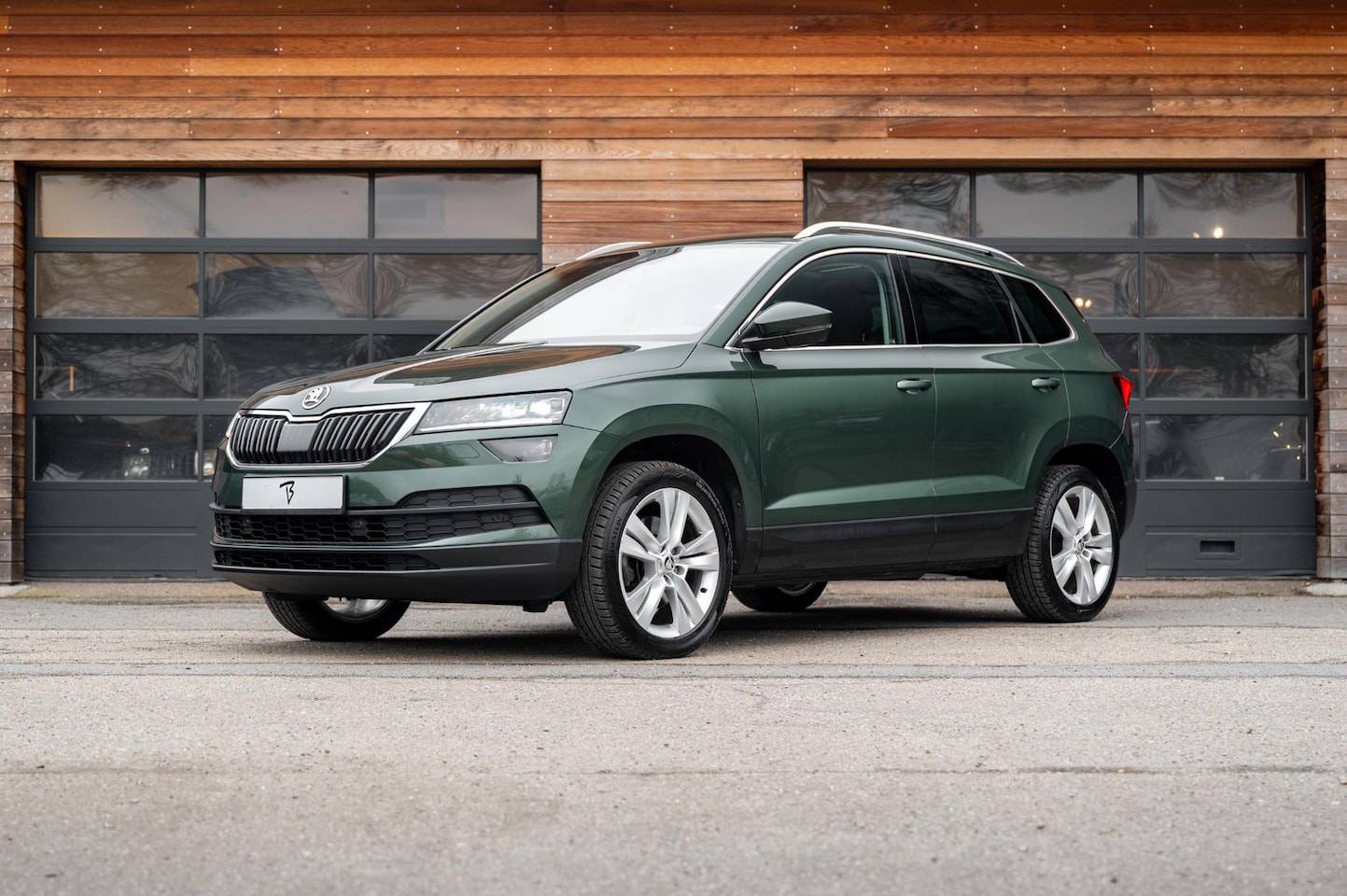 Skoda Karoq - 1.5 TSI DSG 150pk | Pano | ACC | Trekh. | Apple CarPlay & Android Auto | - AutoWereld.nl