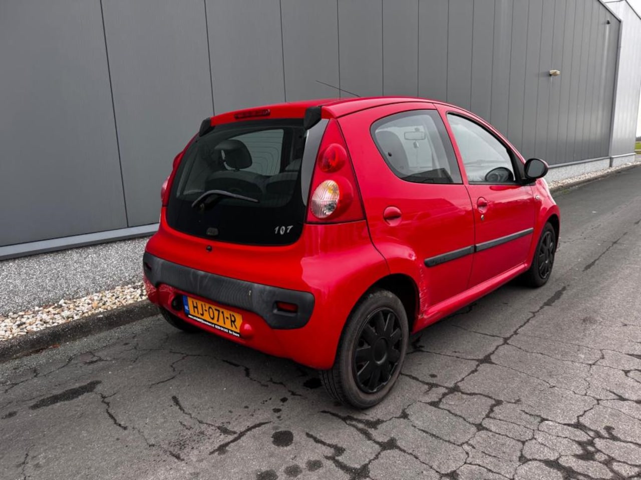 Peugeot 107 - 1.0-12V XR 1.0-12V XR