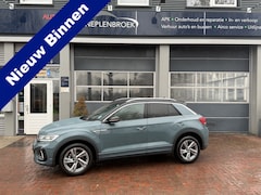 Volkswagen T-Roc - 1.5 TSI R-Line DSG-aut. R-LINE / Trekhaak afn. / Camera / Stoelverw. / IQ Light / FABRIEKS