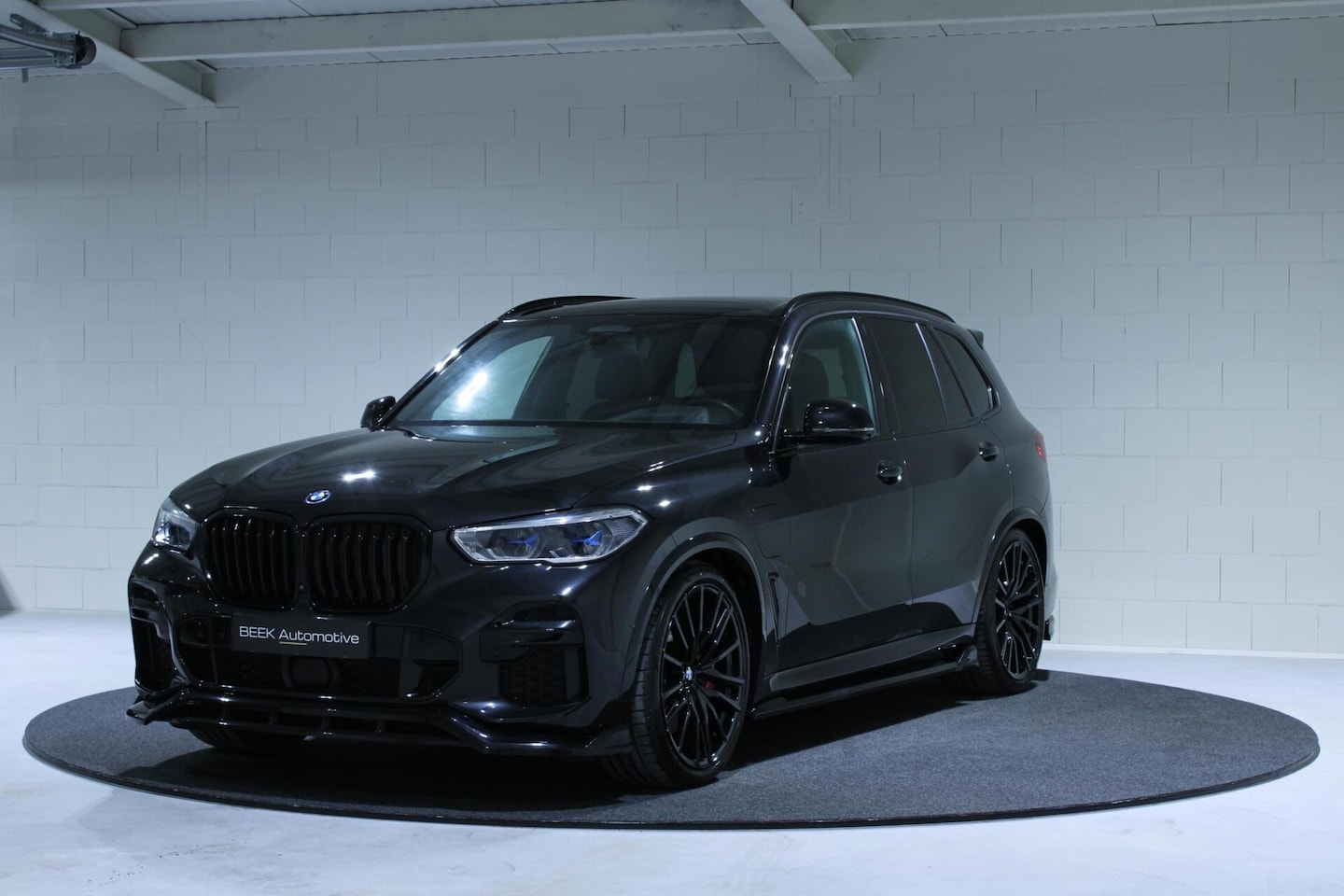 BMW X5 - xDrive45e | M Sport | 500PK | B&W | 360 | LASER | HuD - AutoWereld.nl