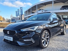 SEAT Leon - TSI 204pk DSG Hybrid PHEV FR (Pano, Trekhaak, Camera, Virtual)