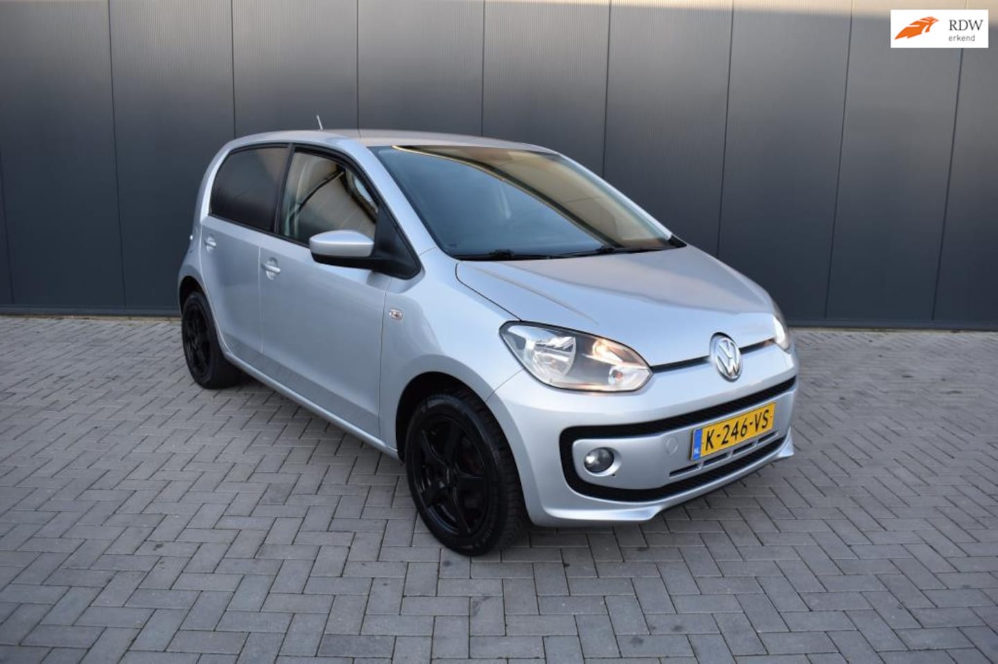 Volkswagen Up! - 1.0 move up! |STOELVERWARMING|ELEC PAKKET| - AutoWereld.nl