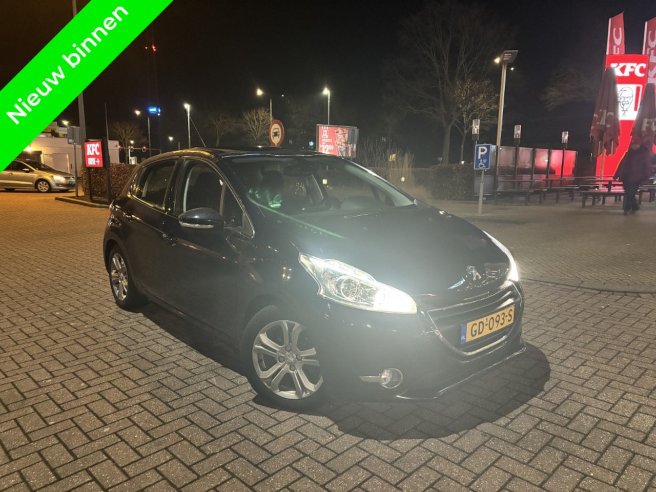 Peugeot 208 - 1.6 HDI Navi|Pano|Clima|Fase2 2015 - AutoWereld.nl