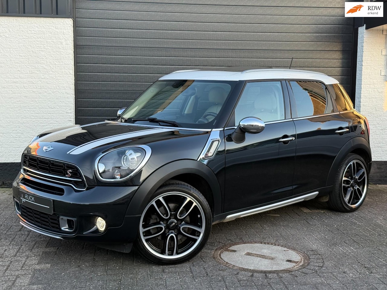 MINI Countryman - Mini 1.6 Cooper S ALL4 Chili | Pano | HK Audio | Leder | 19” | 1e eig | Stoelverw | Topsta - AutoWereld.nl