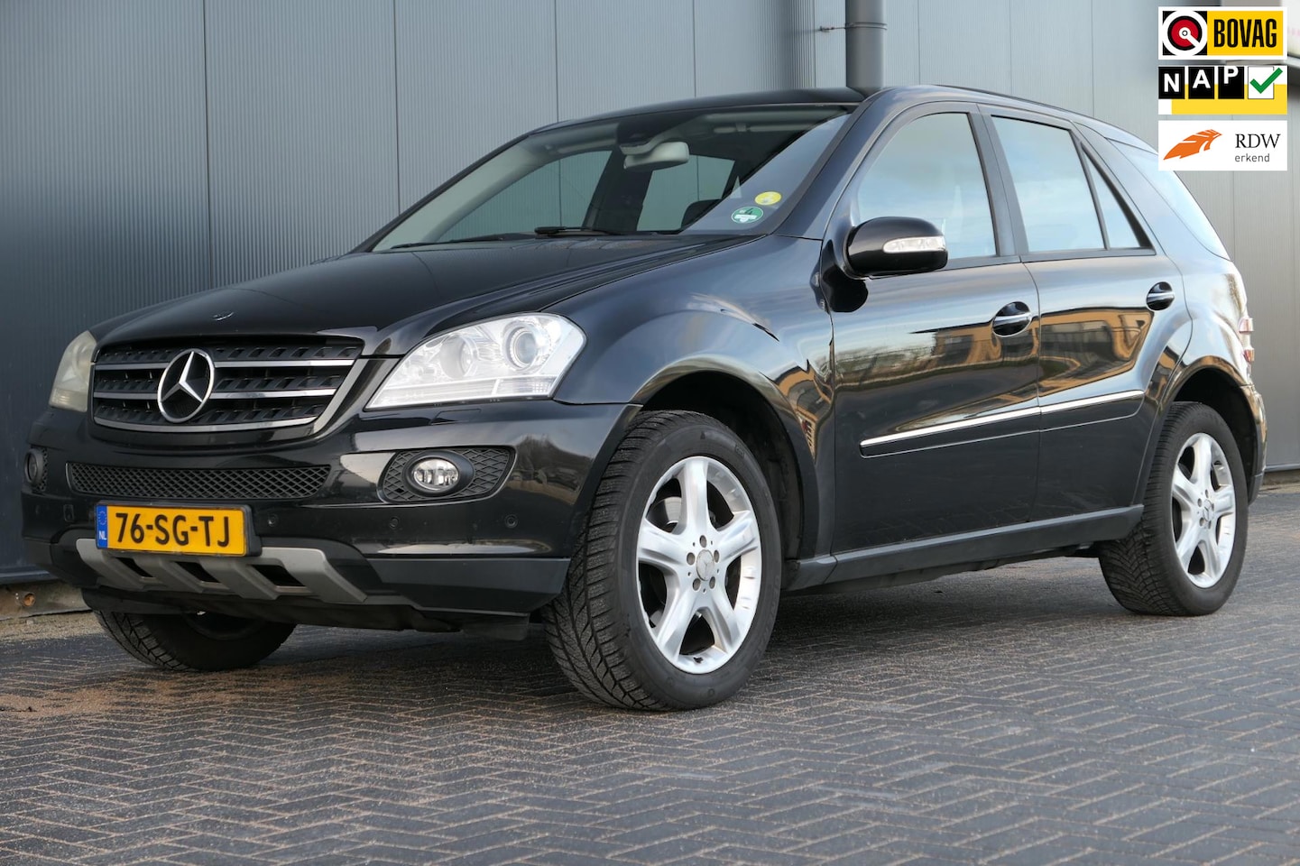 Mercedes-Benz M-klasse - 350 V6 Navi Leder NAP Luchtvering Youngtimer - AutoWereld.nl