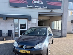 Volkswagen Golf - 1.6 Trendline