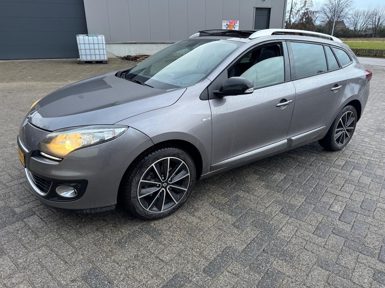Renault Mégane Estate - 1.5 dCi Bose Pano Navi - AutoWereld.nl