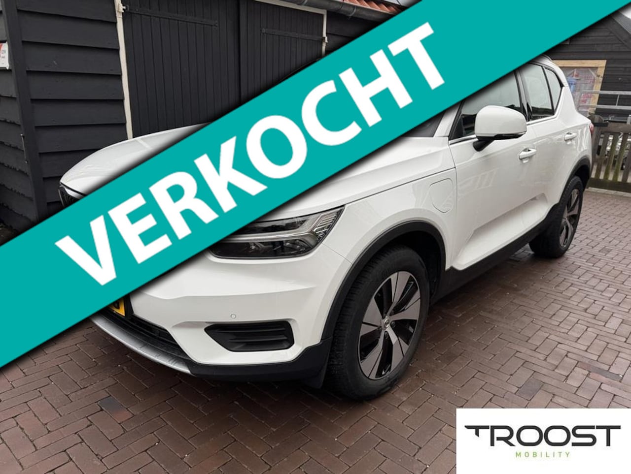 Volvo XC40 - 1.5 T4 Recharge Inscription | AppleCarplay/Android |Camera Keyless | Incl. Beurt en nwe AP - AutoWereld.nl