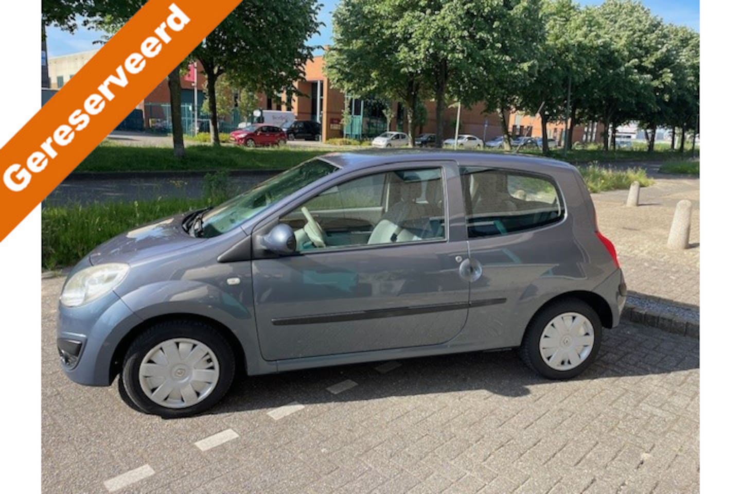 Renault Twingo - 1.2-16V 75 ExpressionISOFIX | AIRCO | NW KOPPELING (2025) EL.RAMEN + EL.SPIEGELS | RADIO C - AutoWereld.nl
