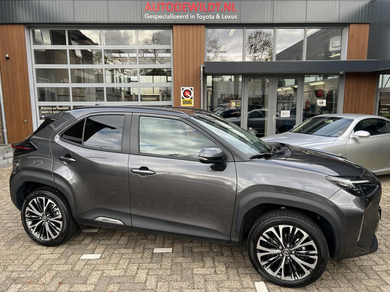 Toyota Yaris Cross - 1.5 Hybrid 130 Executive + FABRIEKSGARANTIE - AutoWereld.nl