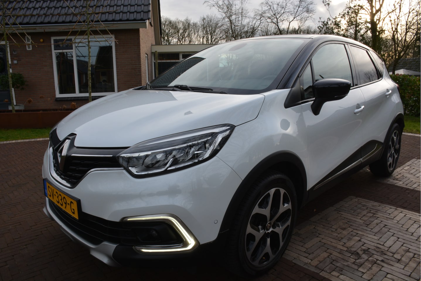 Renault Captur - 0.9 TCe Intens Trekhaak Cruise Control Camera Clima - AutoWereld.nl
