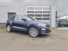 Volkswagen T-Roc - 1.5 TSI Sport Automaat*Nav*Pdc*Cruise*Trekhaak*Enz