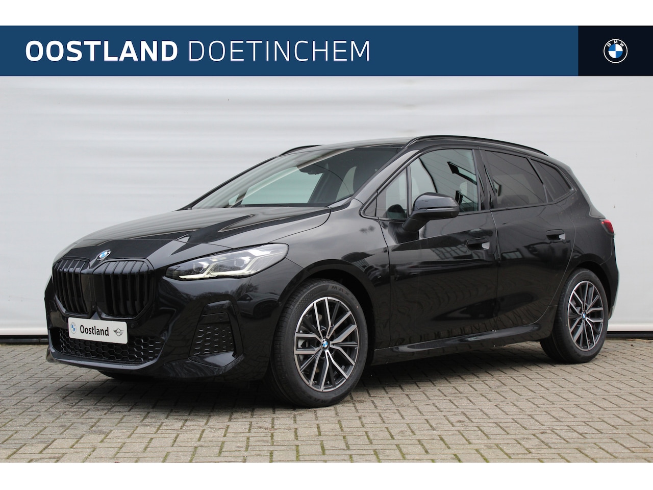 BMW 2-serie Active Tourer - 220i High Executive M Sport Automaat / Trekhaak / Sportstoelen / Head-Up / M Adaptief onde - AutoWereld.nl