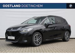 BMW 2-serie Active Tourer - 220i High Executive M Sport Automaat / Trekhaak / Sportstoelen / Head-Up / M Adaptief onde