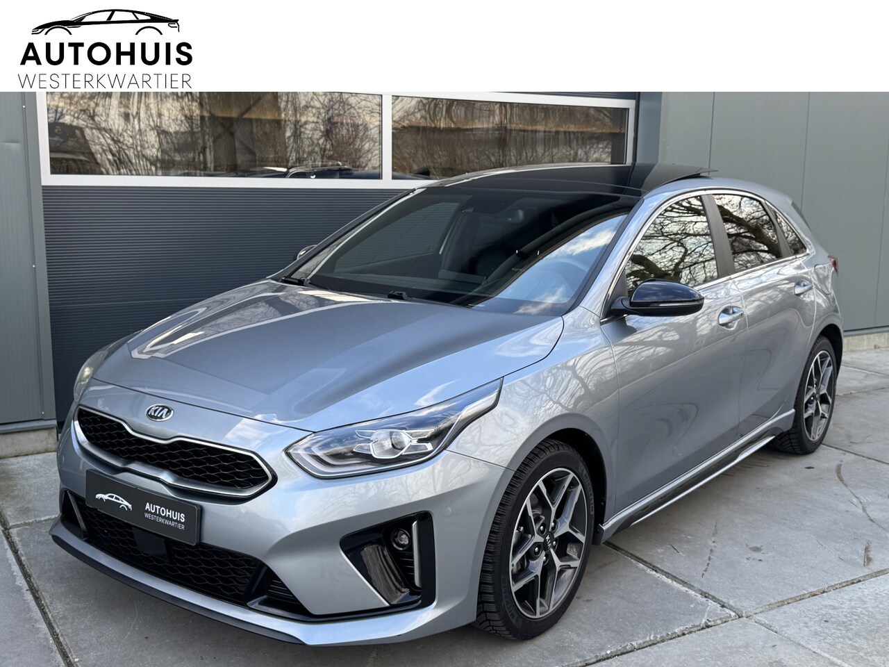 Kia Cee'd - Ceed 1.0 T-GDi 120pk GT-Line Panorama Climate control Navigatie Stoel - Stuur verwarming - AutoWereld.nl