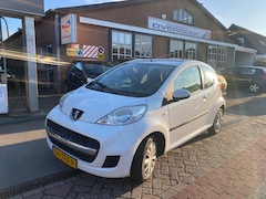 Peugeot 107 - 1.0-12V XS, AIRCO